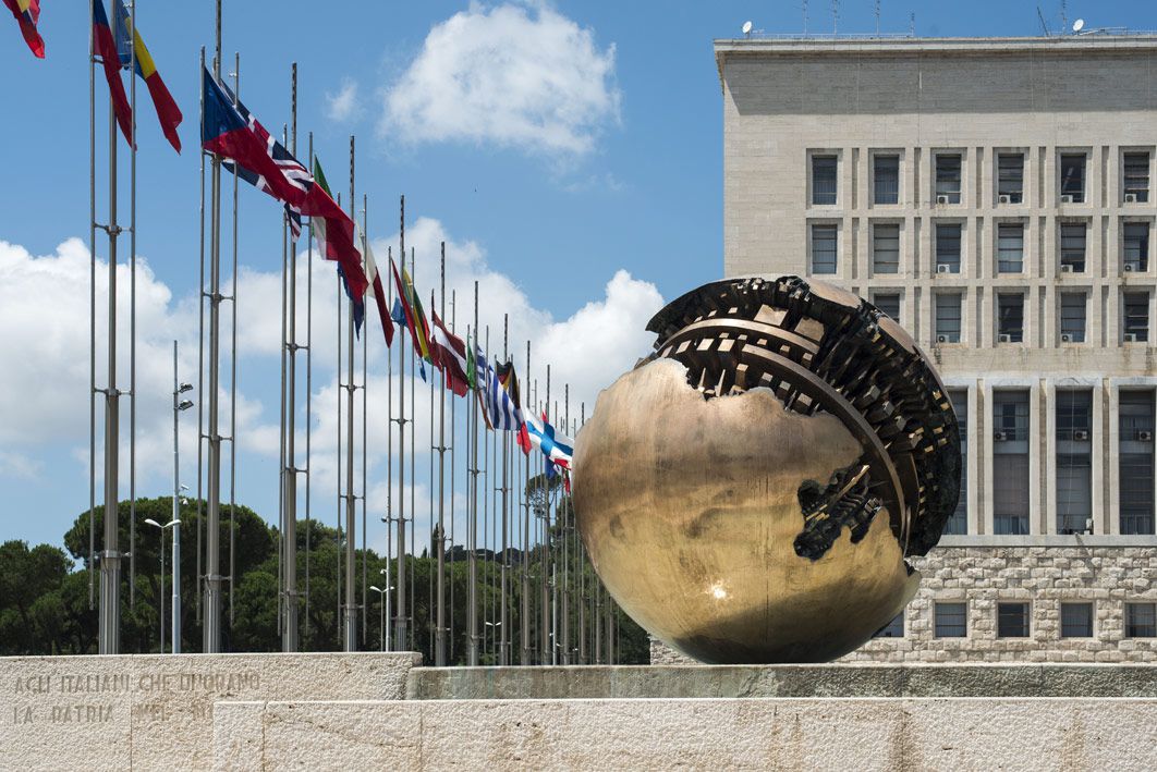 Italiani all’estero, la convenzione tra Farnesina e Patronati non s’ha da fare