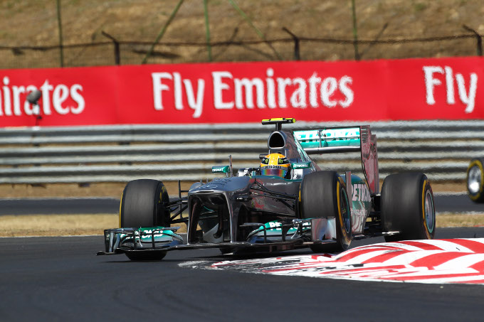F1, Hamilton vince il GP Ungheria | Ferrari sul podio