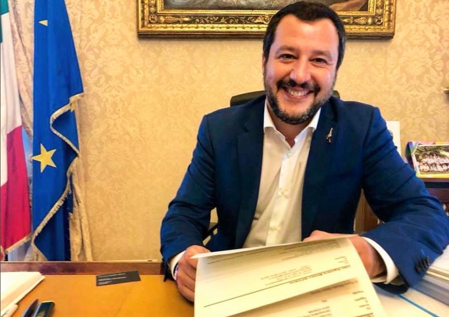 Salvini a Berlusconi: “Stai tranquillo, questo governo durerà a lungo” [VIDEO]