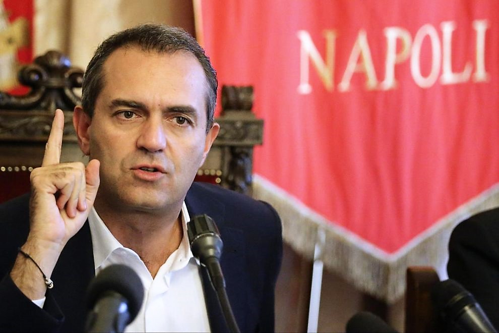 L’attacco di de Magistris a Salvini, “sei il ministro dell’insicurezza nazionale”