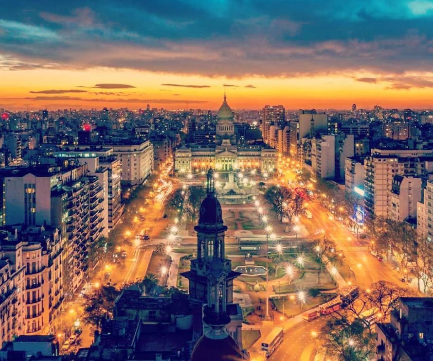 Italiani a Buenos Aires, il contributo italiano alla storia dell’Avenida de Mayo