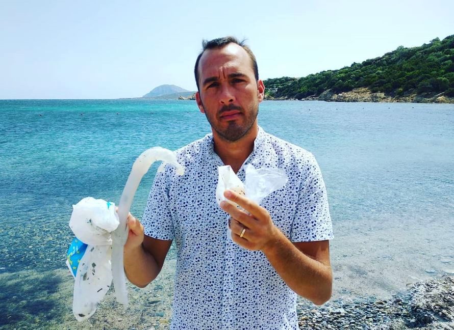 Sottosegretario Di Stefano aderisce a campagna #IoSonoPlasticFree, “facciamolo tutti”