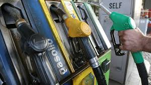 “Per la prima volta un governo vuole tagliare le accise sulla benzina anziché aumentarle”