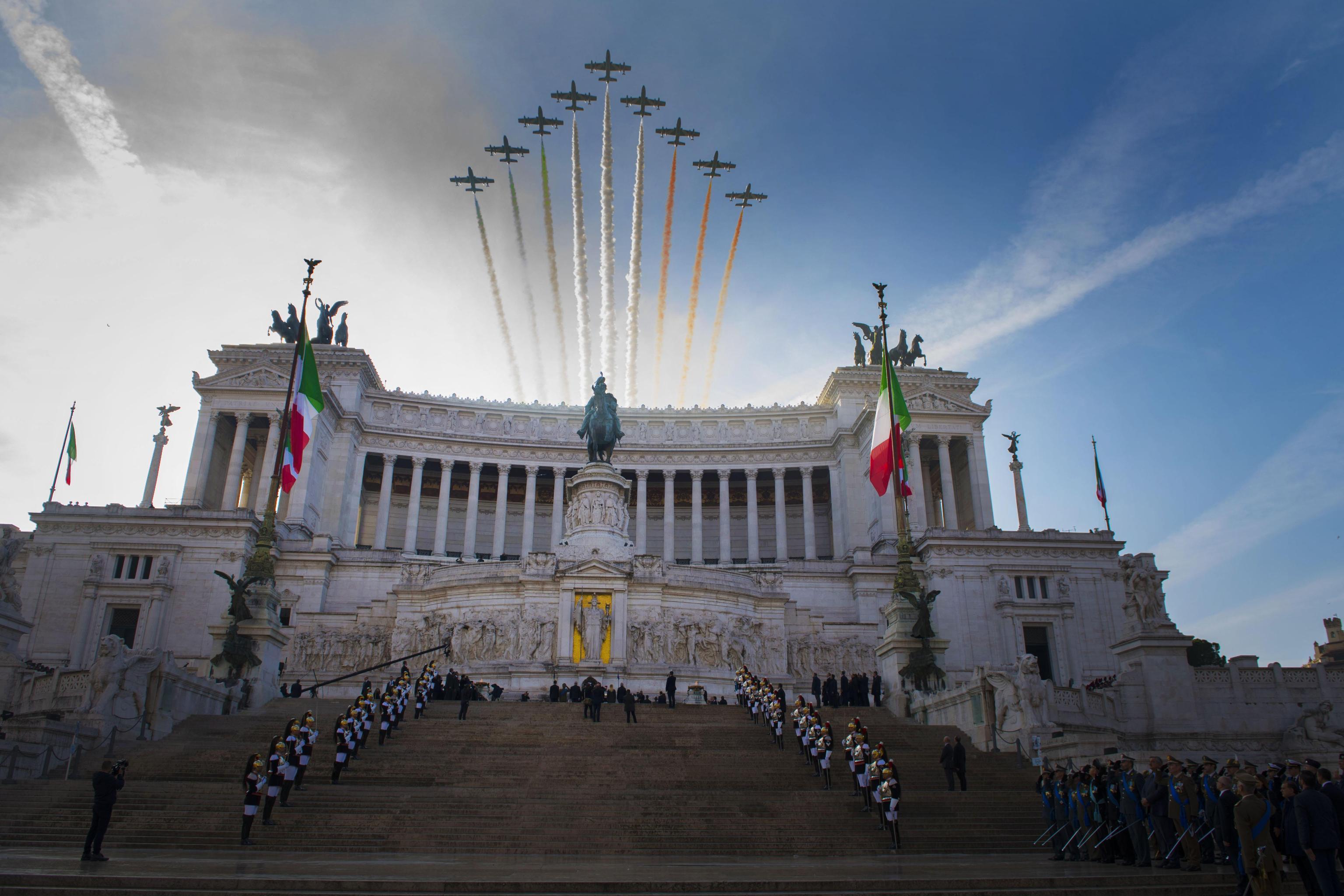 “Viva l’Italia”, a Roma la festa delle Forze Armate e delle Forze dell’Ordine italiane