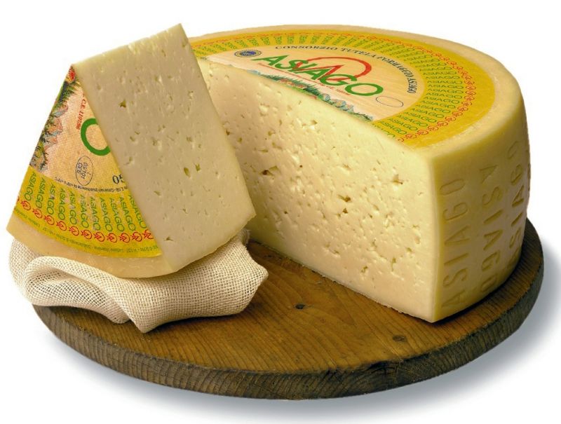 Nasce l’Asiago DOP prodotto con latte di razza bruna