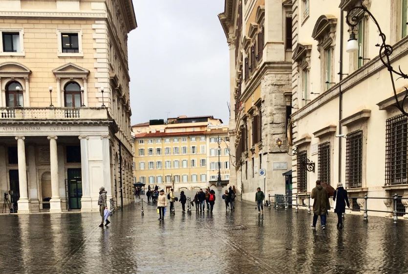 Meteo, in arrivo tre giorni di maltempo. Possibili nubifragi a Roma