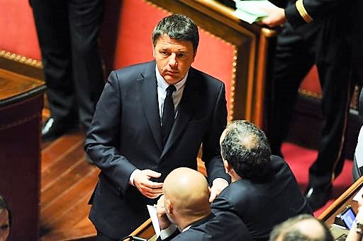 Renzi attacca, “Italia verso recessione per colpa di un governo di incapaci”