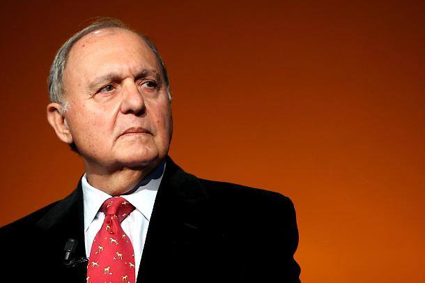 Manovra, parla il ministro Savona: “Farà crescere l’Italia”