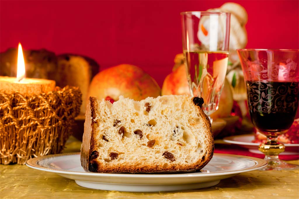 Natale, boom oltre confine di panettone e spumante italiano