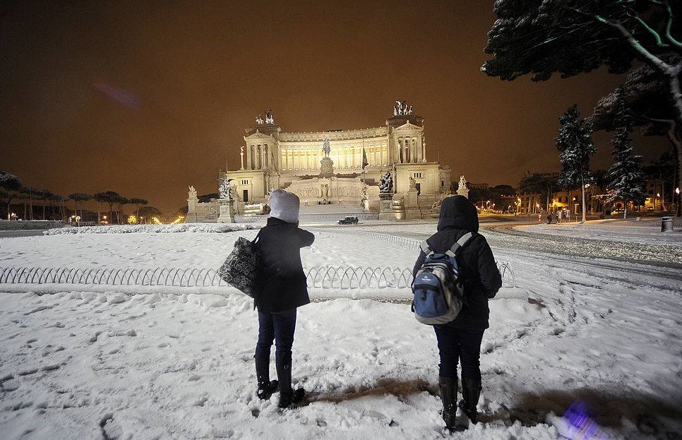 Meteo, bel tempo fino a capodanno. Epifania con la neve