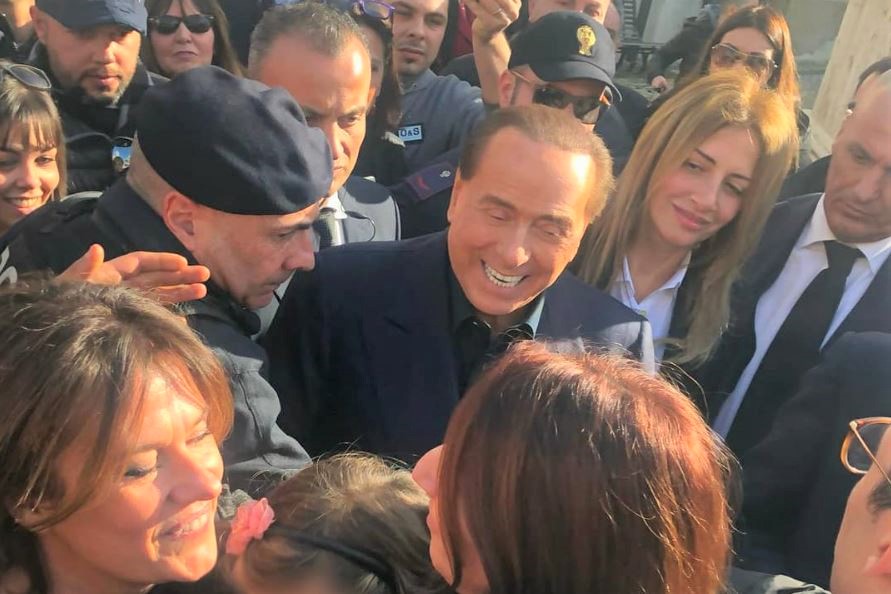IL RITORNO DEL CAV | Berlusconi conferma, “mi candido alle Europee” [VIDEO]