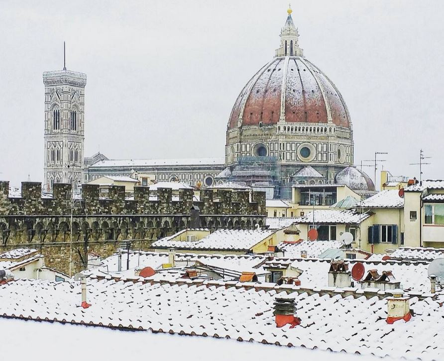GELO POLARE | In Italia pieno inverno: neve a Firenze, Bologna e anche in Liguria