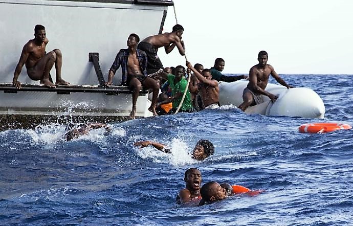 Migranti, Fattori (M5S): “Dividere le famiglie prendendo solo donne e bambini non ha senso”