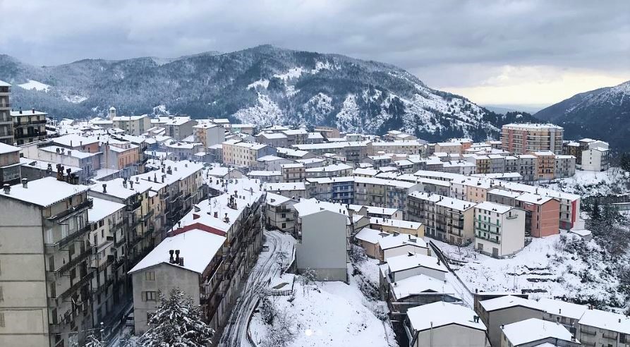 Calabria, in Sila è gelo polare: 14 gradi sotto lo zero [FOTO]