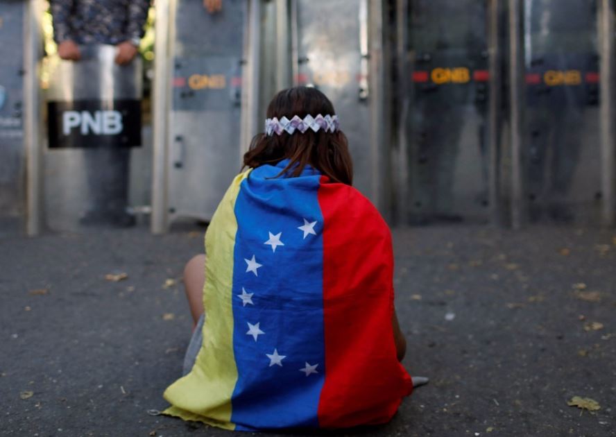 Venezuela, le opposizioni attaccano: perché il governo Conte non prende posizione?