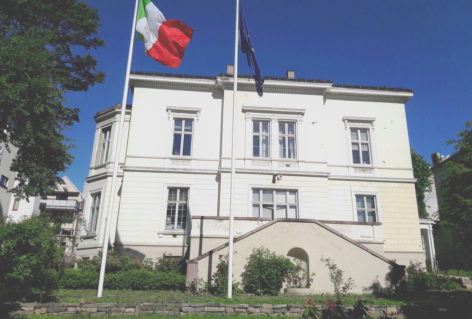 Italiani all’estero, quella di Oslo sarà la prima ambasciata italiana ‘plastic free’