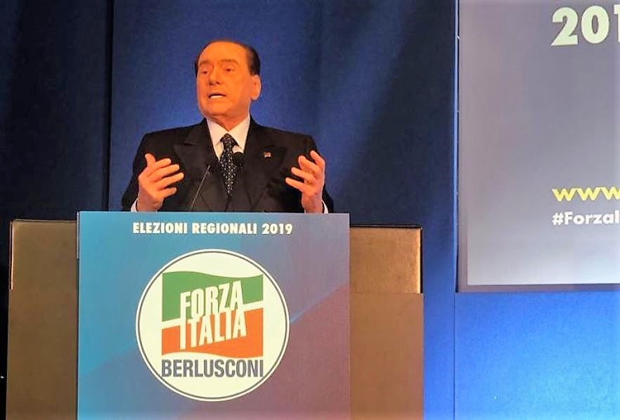 VIDEO | Berlusconi attacca il governo gialloverde, “siamo in mano a degli incapaci”