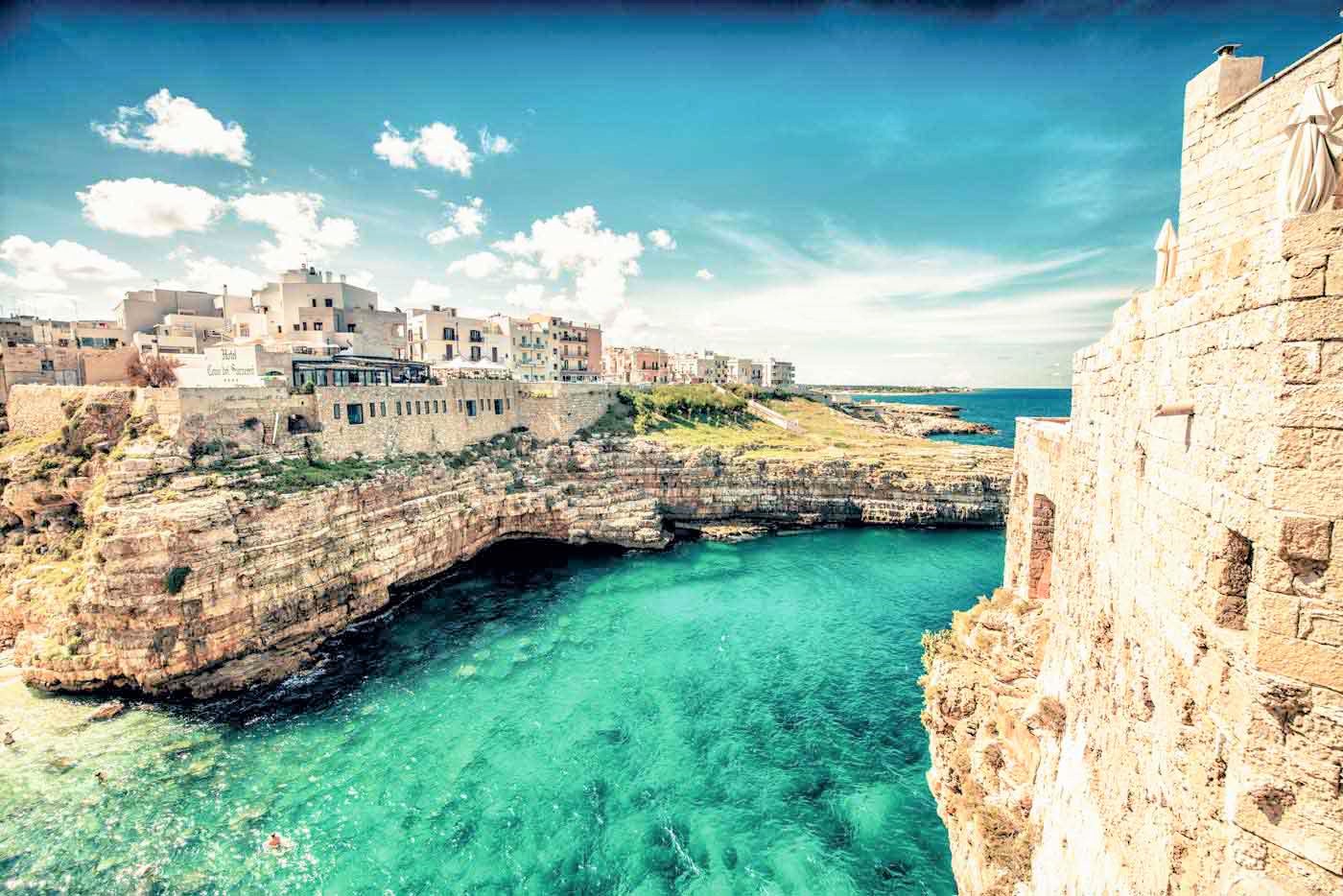 PUGLIA | Polignano a Mare, le più belle vacanze in Italia [VIDEO]