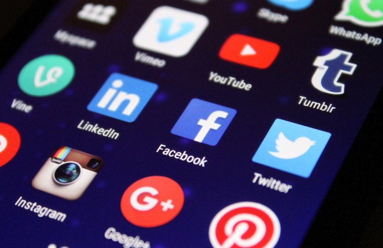 FILOLOGO | “La politica è cambiata, oggi passa dai social network”
