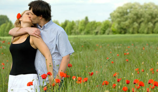 Equinozio di Primavera, meteo del sesso: “E’ la stagione del risveglio dei sensi”