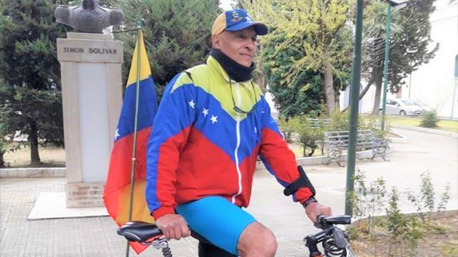 Dalla Puglia a Roma in biciletta “per la libertà del Venezuela”