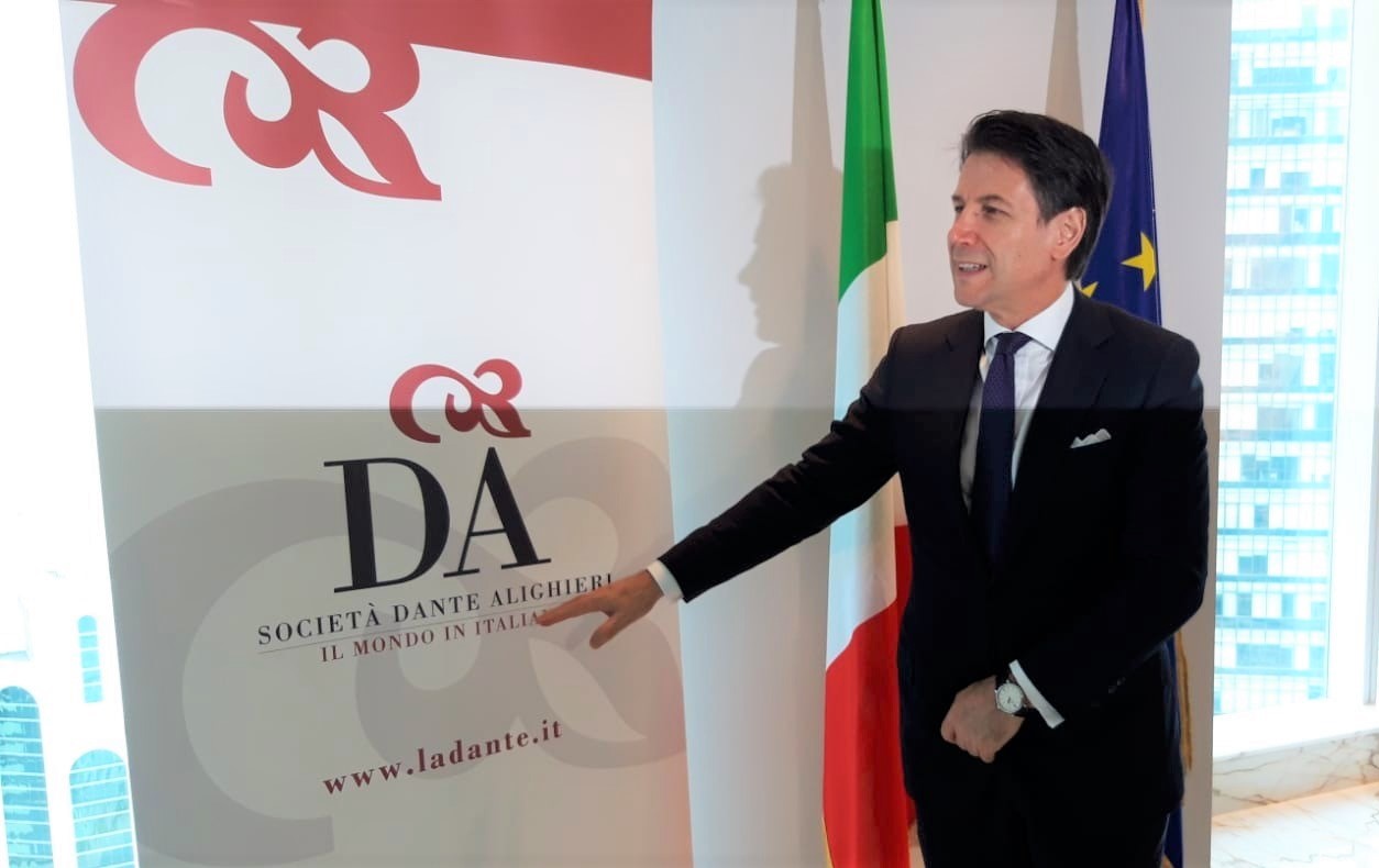 Giuseppe Conte inaugura nuova Dante Alighieri a Doha, in Qatar