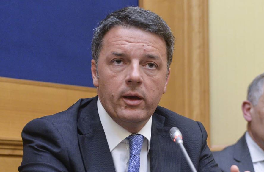 Renzi: “Salvini e Di Maio vivono sui social, ma noi li paghiamo per governare”