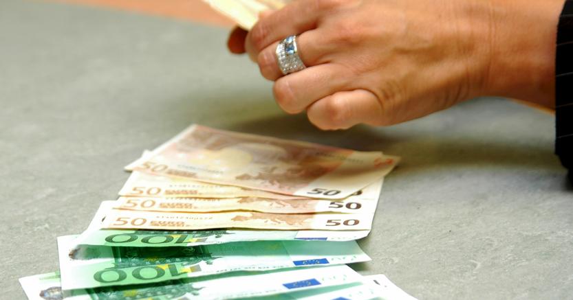 Cominardi (M5S): “Salario minimo? E’ anche nei programmi di Lega e Pd”