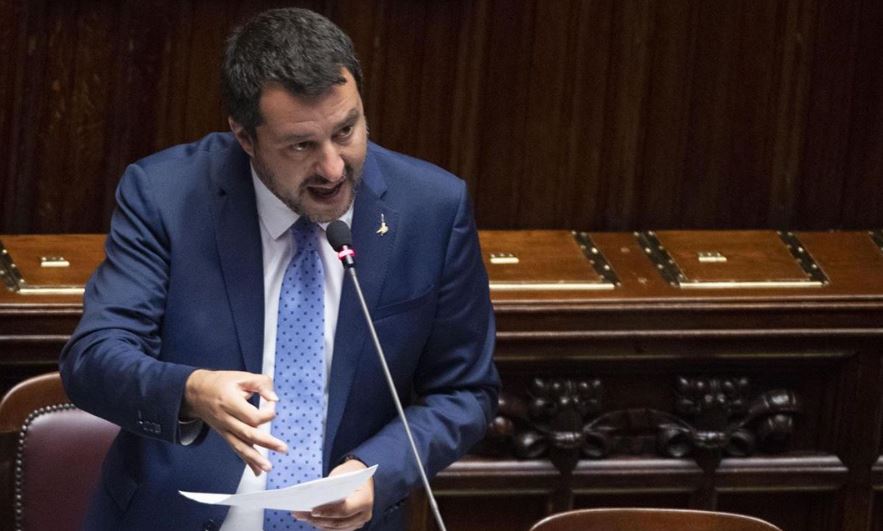 Sea Watch, Salvini: “Sono stanco dei complici dei trafficanti di essere umani” [VIDEO]