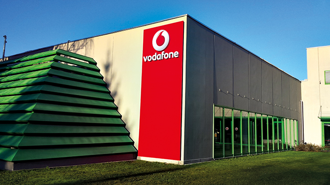 Vodafone elimina la plastica monouso dai propri uffici