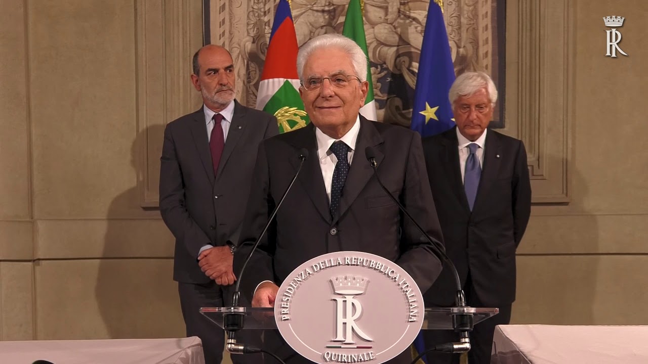 VIDEO | Consultazioni, Mattarella serio in volto: martedì nuovo giro, senza accordo si vota