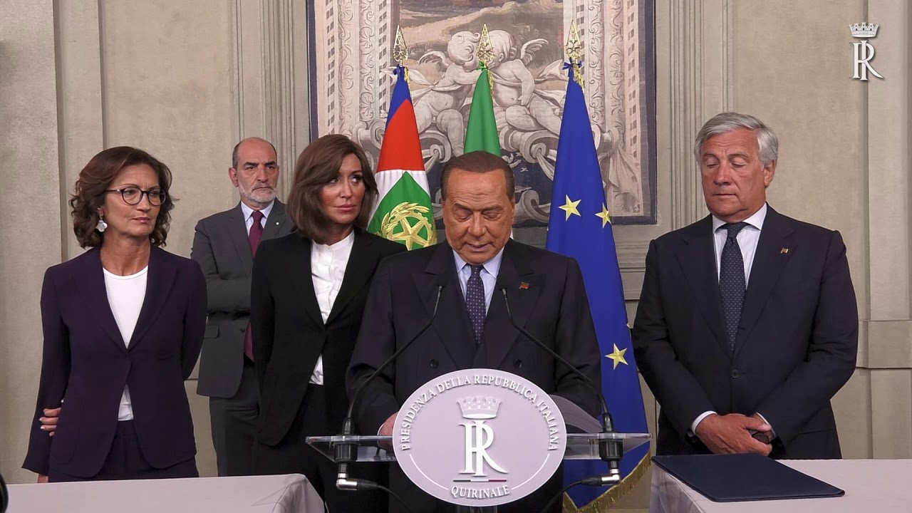 VIDEO | Consultazioni, Berlusconi: “Un governo sbilanciato a sinistra sarebbe pericoloso per l’Italia”