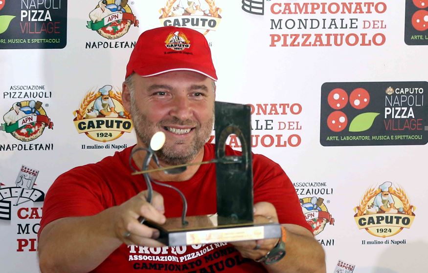Il napoletano Ciro Magnetti vince il Mondiale del Pizzaiolo