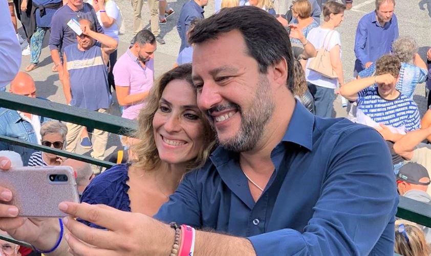 SONDAGGIO | Lega primo partito (33%), Salvini al 40% è il leader più amato