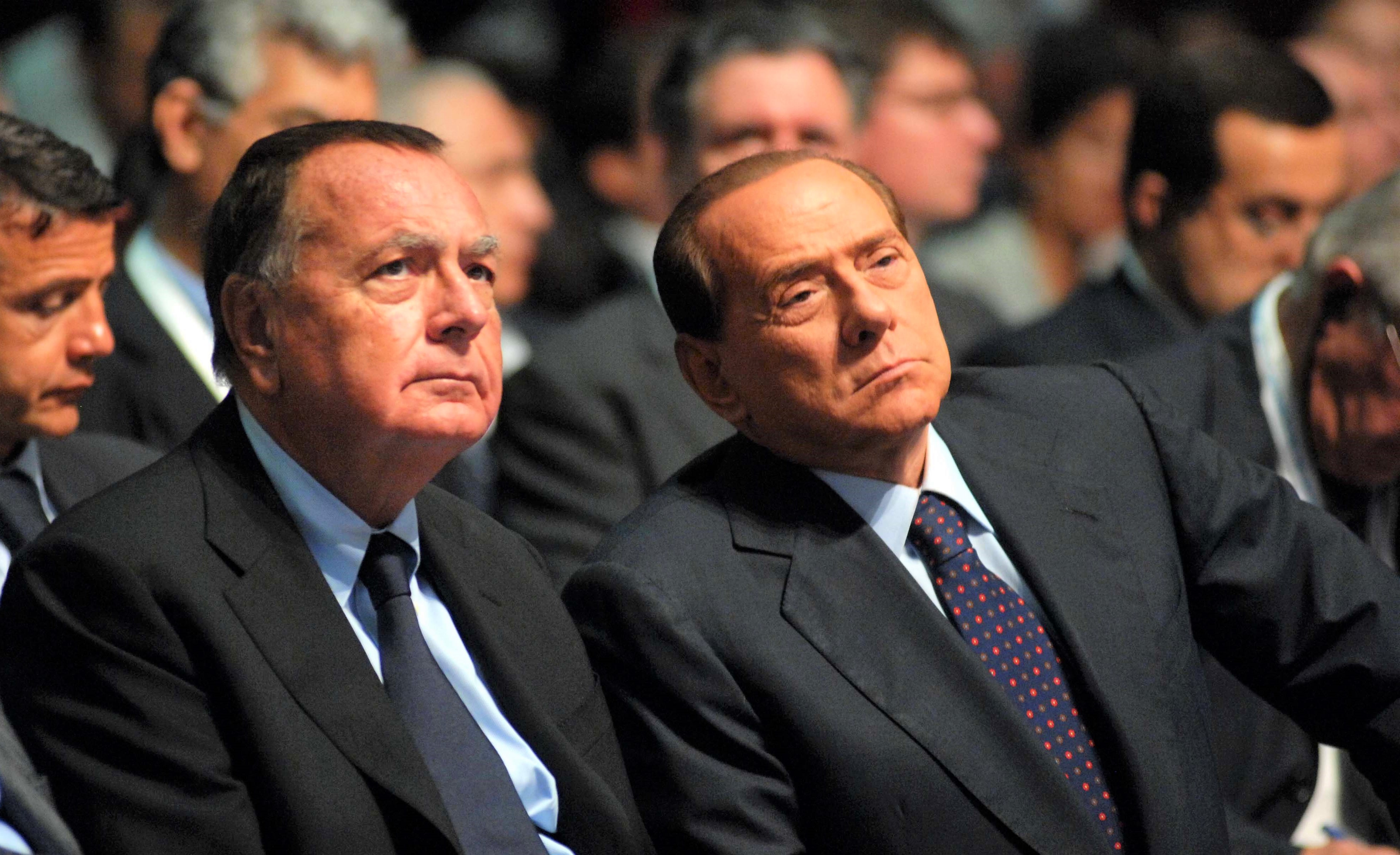 Morto Paolo Bonaiuti, storico portavoce Berlusconi. Il Cav: “Piango la sua scomparsa”