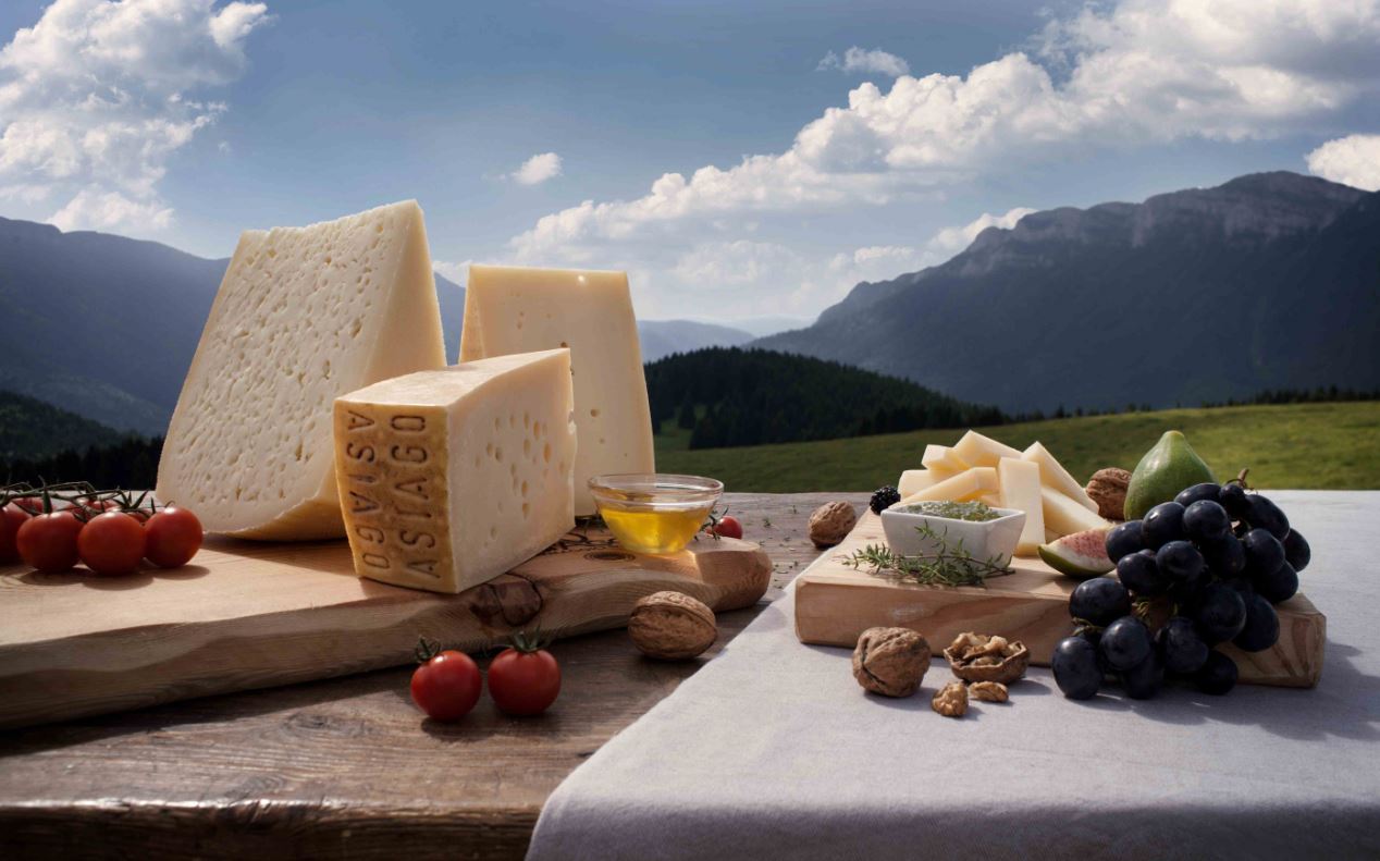100% ITALIANO | Pioggia di premi per Asiago DOP