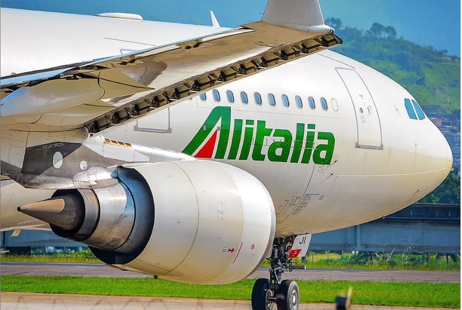 CORONAVIRUS | Farnesina e Alitalia riportano in Italia 900 connazionali da Il Cairo e Belgrado