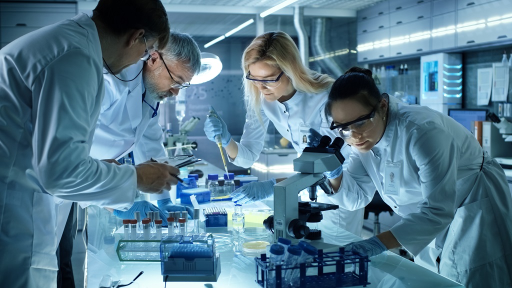 CORONAVIRUS | Parlare meno e fare più ricerca