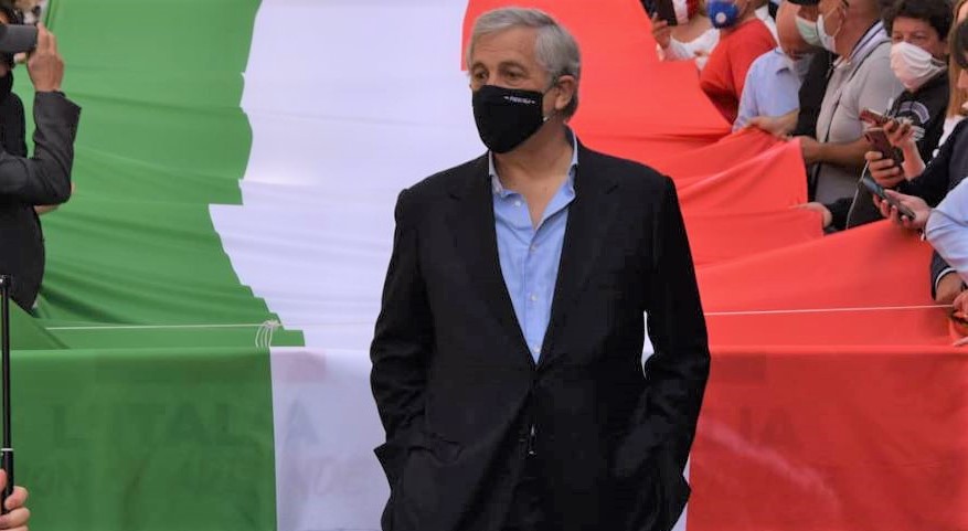 STATI GENERALI | Tajani (FI): “Non facciamo passerelle, il governo ci incontri a palazzo Chigi”