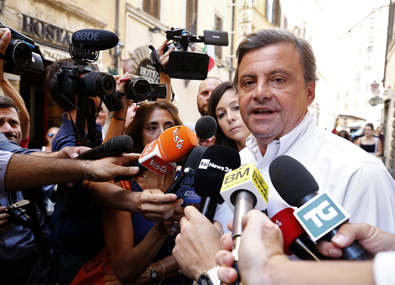 Cittadini romani “innamorati di Roma” chiedono a Calenda di candidarsi sindaco