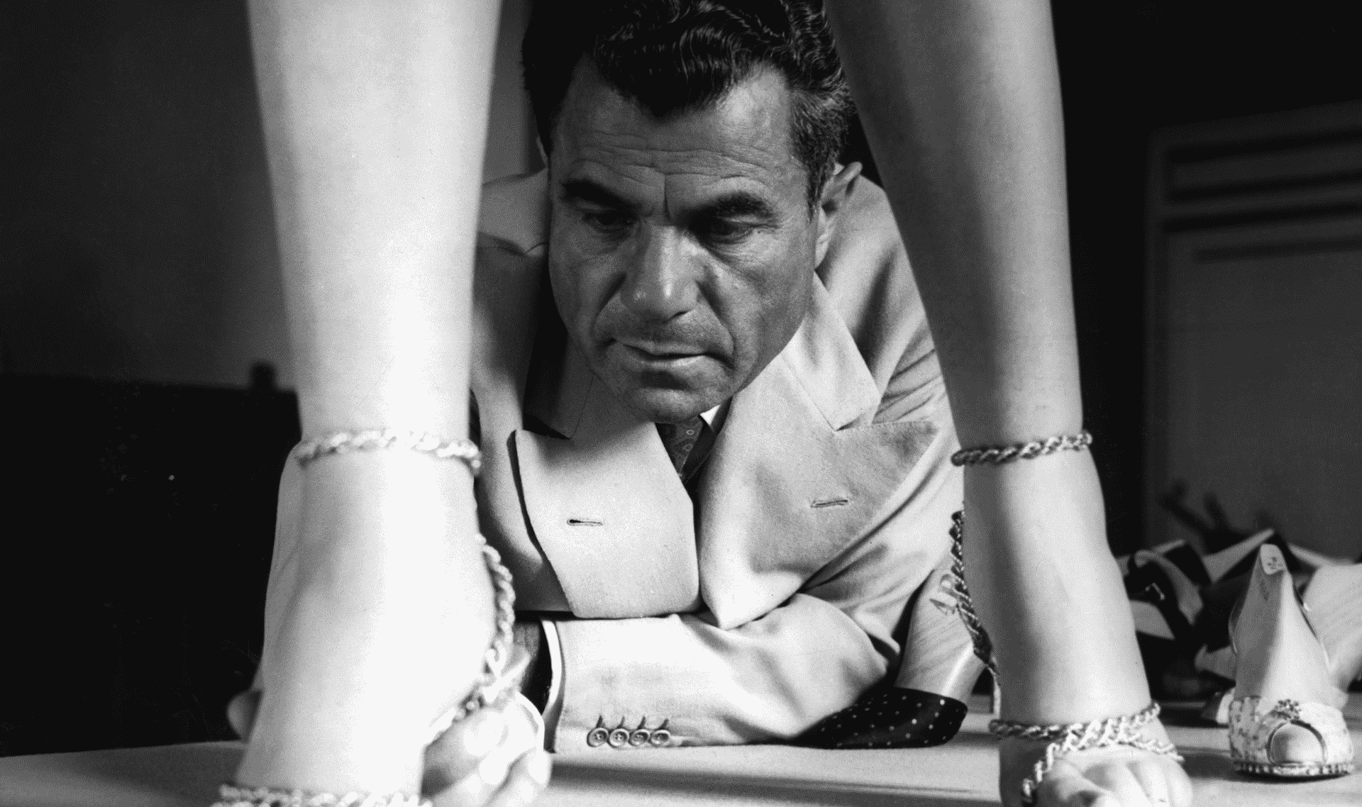 “IL CALZOLAIO DELLE STELLE” | Salvatore Ferragamo, sbarca a Venezia il documentario “Shoemaker of Dream”