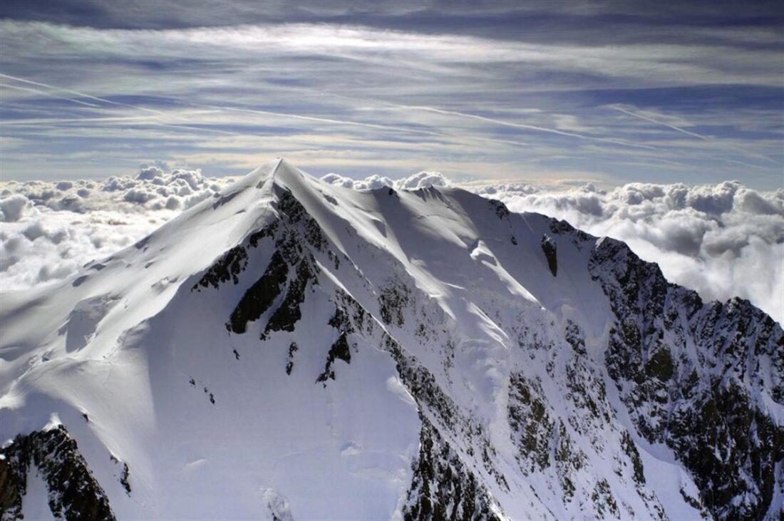 Se i francesi “ci fregano” il Monte Bianco