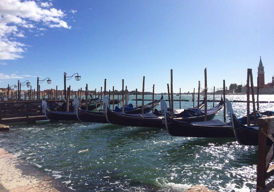 Acqua alta a Venezia, punta massima di marea a 101 cm