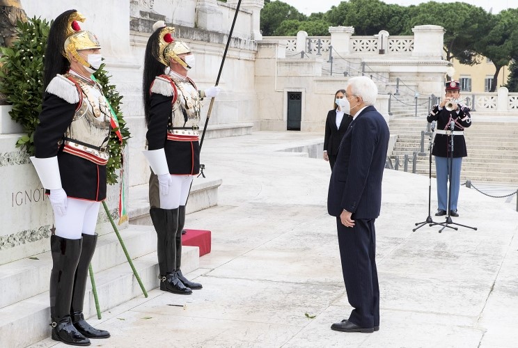 4 NOVEMBRE | Mattarella: “Donne e uomini delle Forze Armate risorsa preziosa insostituibile” [FOTO e VIDEO]