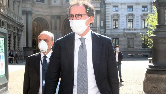 COVID | Boccia: “Numero contagi ancora alto, imbarazzante parlare di crisi di governo”