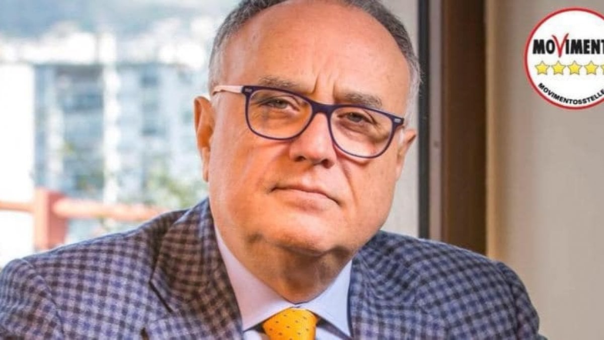 Sottosegretario Di Piazza: “Renzi metta da parte l’ego e faccia prevalere il buonsenso”