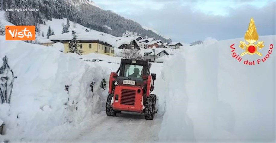 VIDEO | Neve in Friuli Venezia Giulia, almeno 80 interventi dei Vigili del fuoco