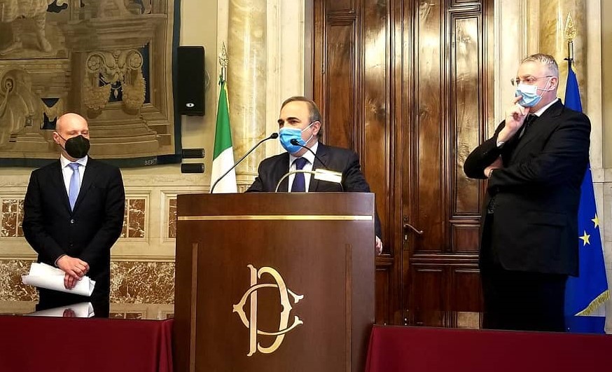 VIDEO | Consultazioni, Sottosegretario Merlo a Draghi: “Continuità con le politiche per gli italiani all’estero”