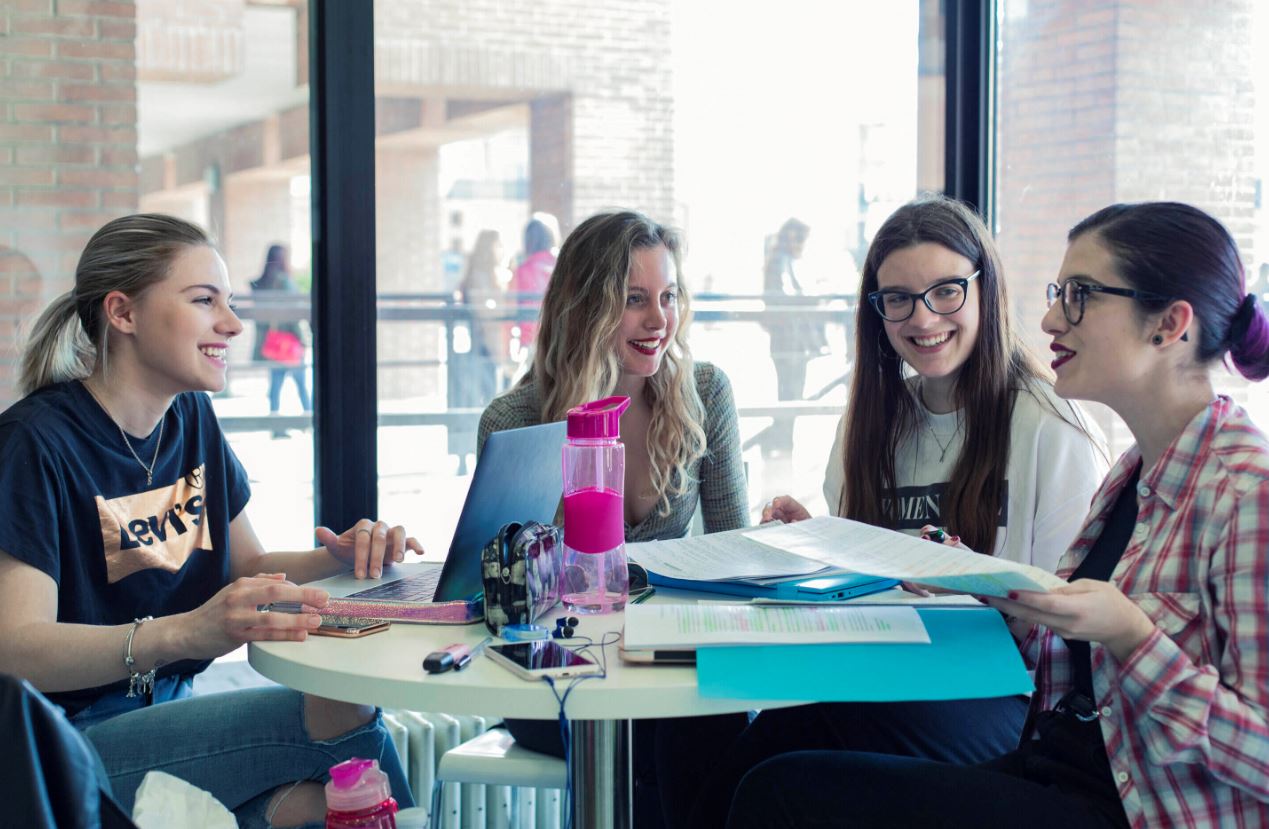Moda e università, fronte comune per la sostenibilità: progetto di open innovation creato da Colmar e WWG con gli studenti dello IULM