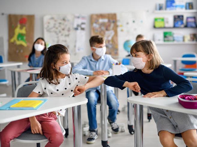 COVID | “In Spagna c’è meno allarmismo, qui scuole in presenza”